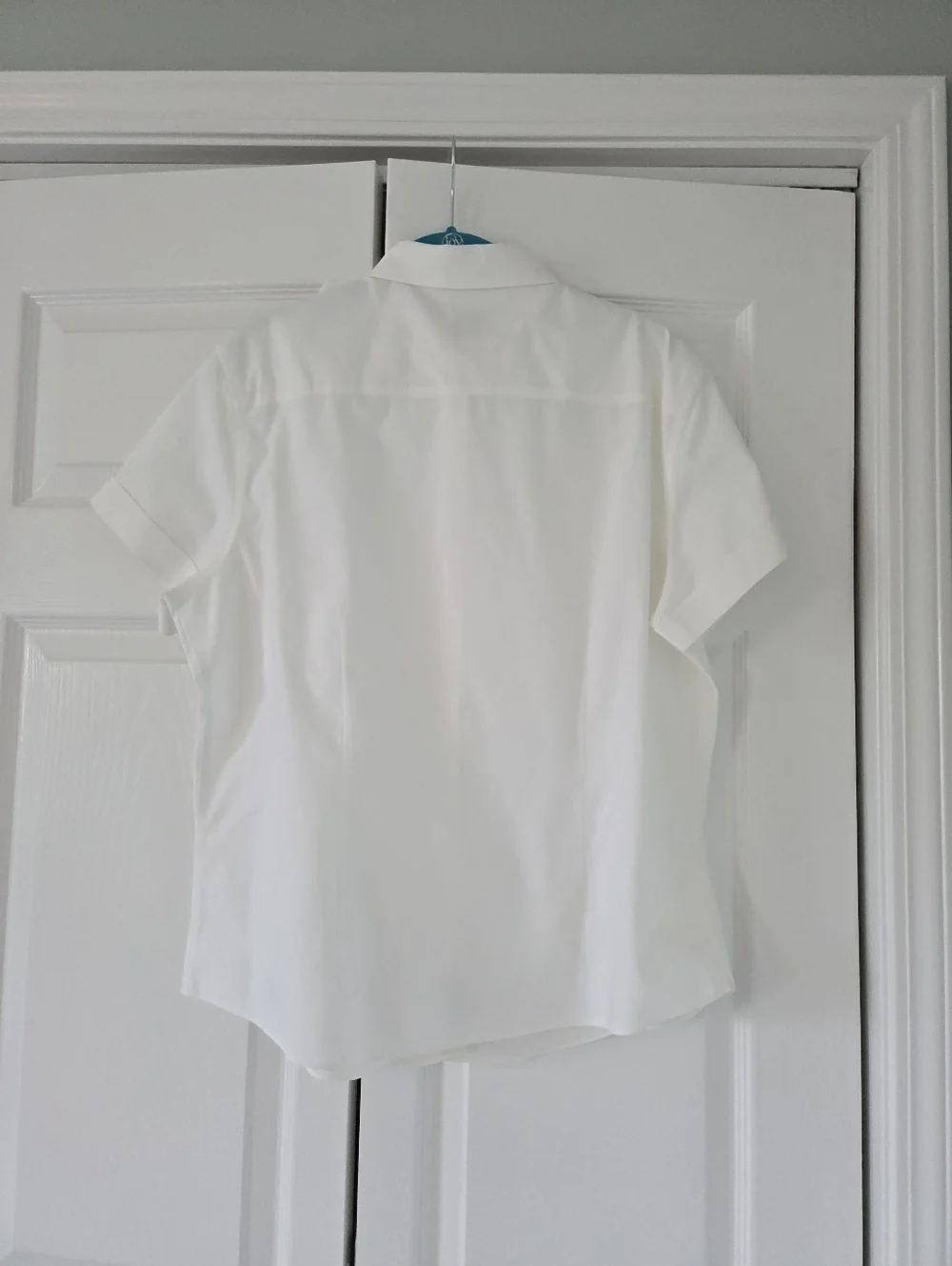 Brooks Brothers Classic White Short-Sleeve Button-Up No Iron Shirt - Picture 2 of 7